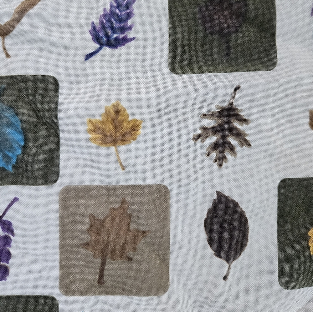 LIZ CLAIBORNE Autumn Leaves Scarf | SZ 20" Sq - Picture 8 of 10